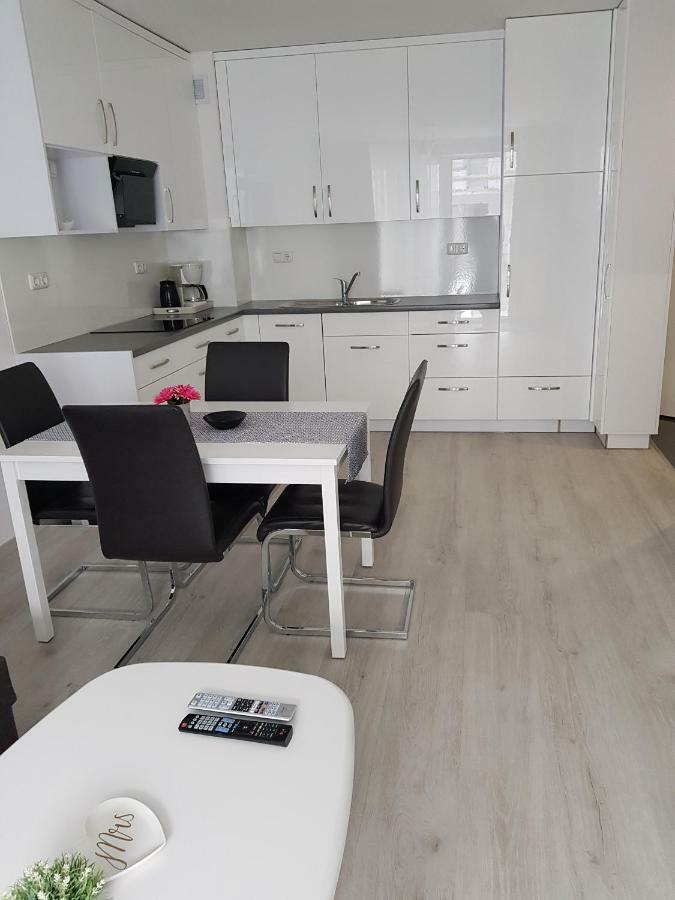 Apartamenty Blizej Morza Kasprowicza Колобжег Экстерьер фото